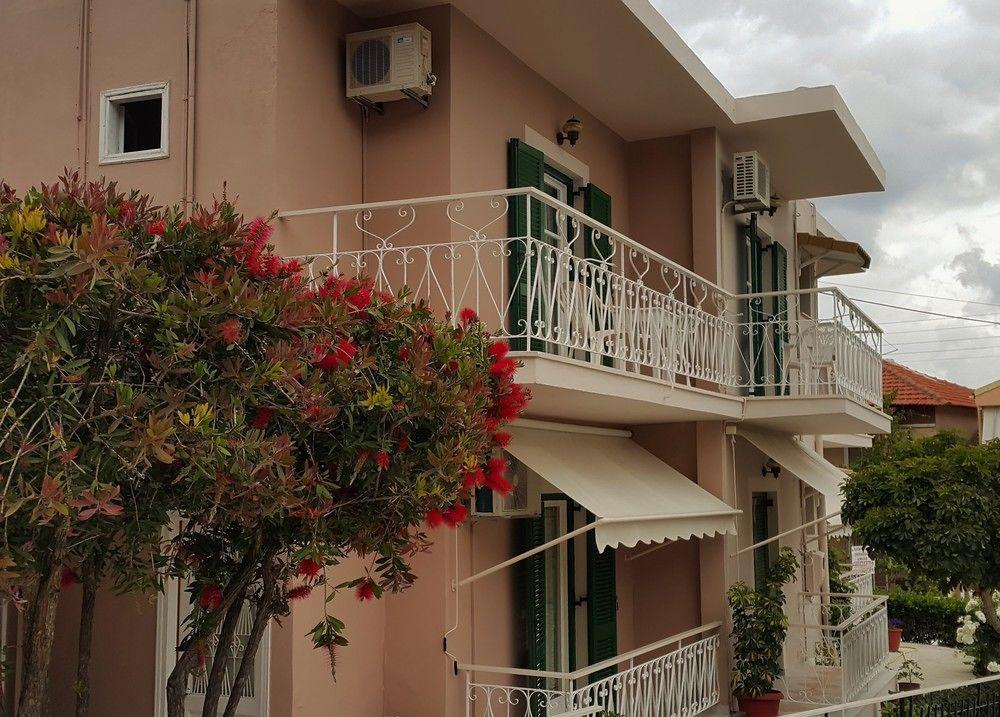 Vicky'S Guesthouse Kavos Exterior photo